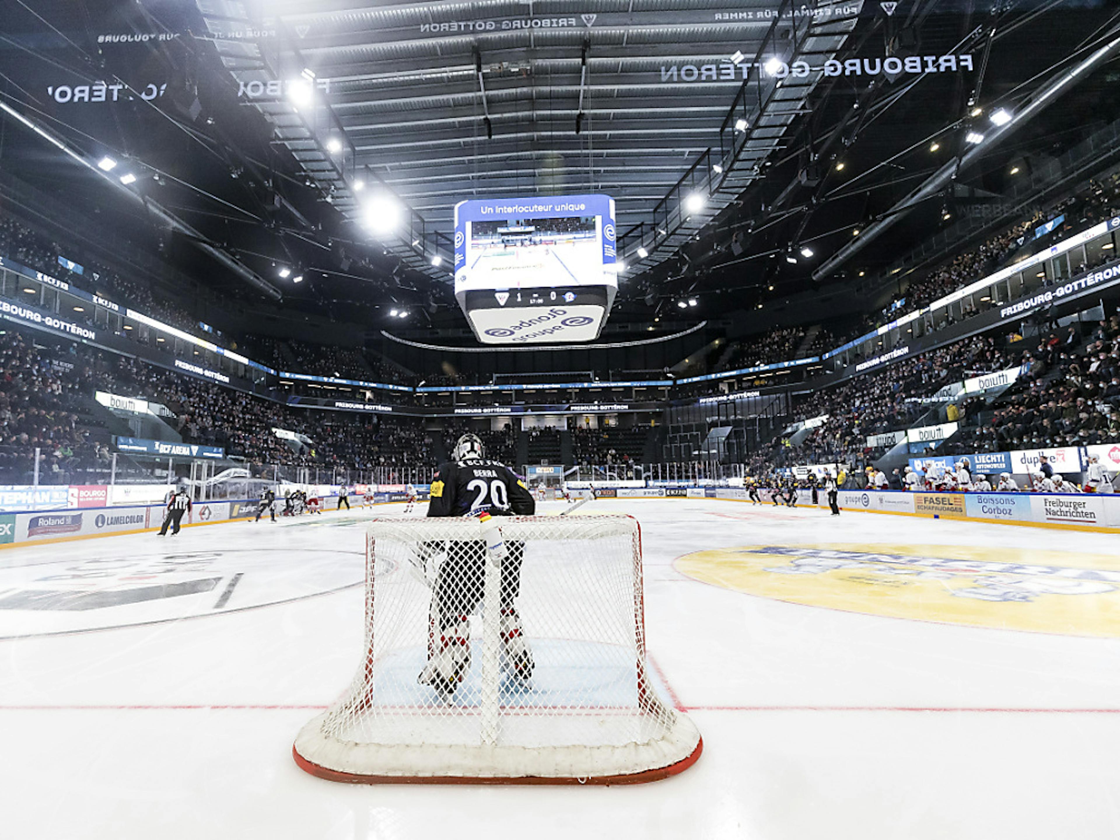 Le portier Reto Berra évolue dans un nouveau décor à Fribourg.