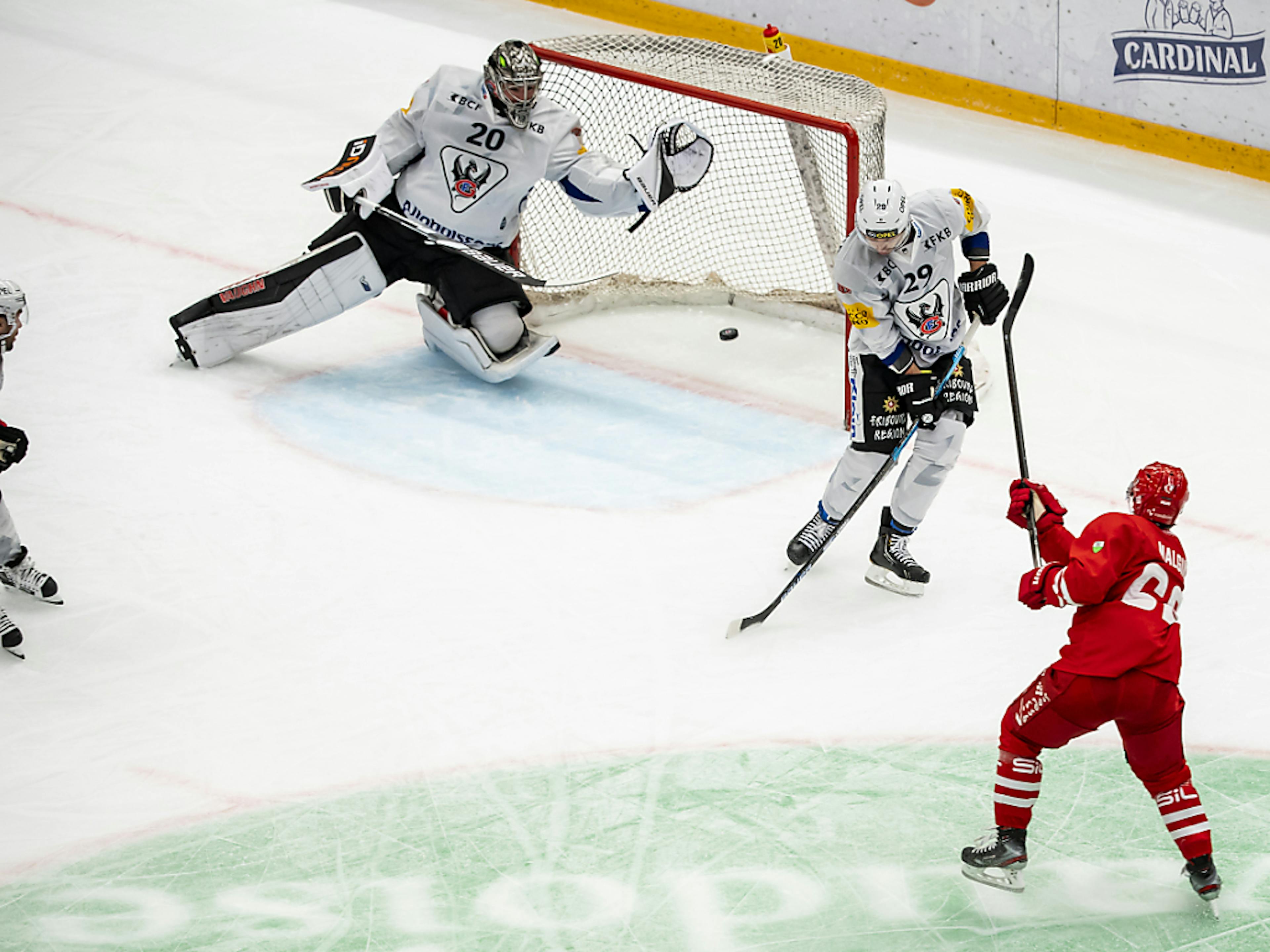 Denis Malgin, très en vue, inscrit le 1-0 pour Lausanne.